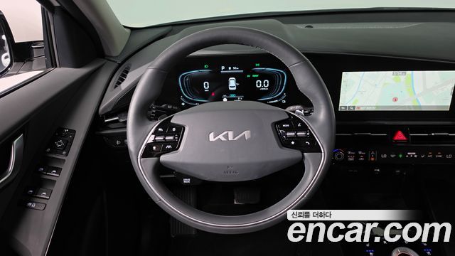 Kia Niro Prestige 2024 — фото 18