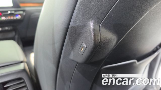 Kia Niro Prestige 2024 — фото 23