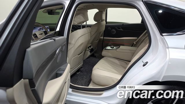 Genesis G80 (RG3) Gasoline 2.5 Turbo AWD 2025 — фото 11