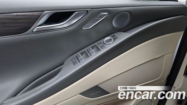 Genesis G80 (RG3) Gasoline 2.5 Turbo AWD 2025 — фото 16