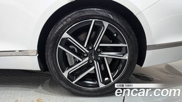 Genesis G80 (RG3) Gasoline 2.5 Turbo AWD 2025 — фото 21