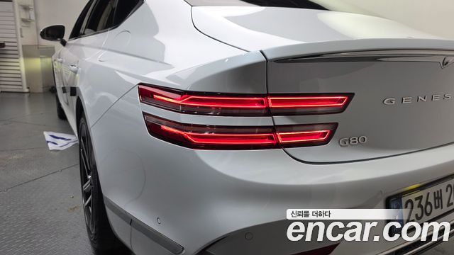 Genesis G80 (RG3) Gasoline 2.5 Turbo AWD 2025 — фото 23