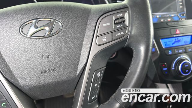 Hyundai Santa Fe (DM) Diesel(e-VGT) 2.0 4WD Exclusive 2015 — фото 19