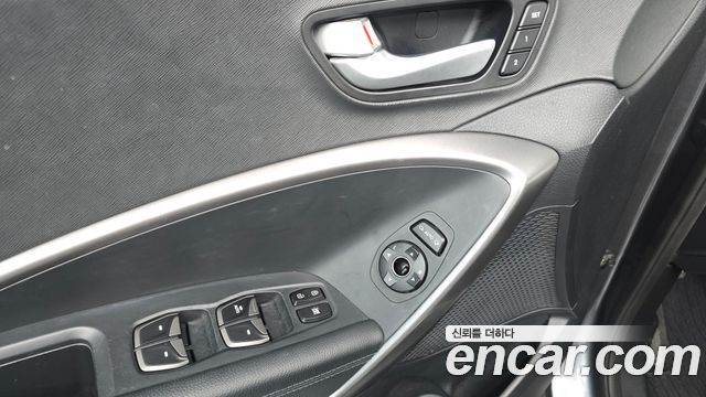 Hyundai Santa Fe (DM) Diesel(e-VGT) 2.0 4WD Exclusive 2015 — фото 29