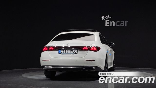 Mercedes-Benz E-Class (W214) E200 Avantgarde 2024 — фото 4