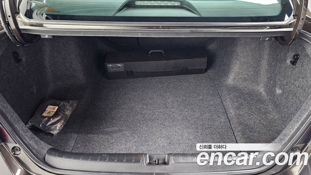 Honda Accord (X) 2.0 Hybrid Touring 2018 — фото 21