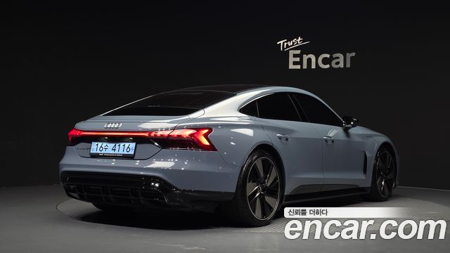 Audi e-tron GT GT quattro Premium 2022 — фото 2