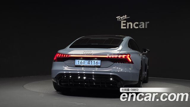 Audi e-tron GT GT quattro Premium 2022 — фото 4