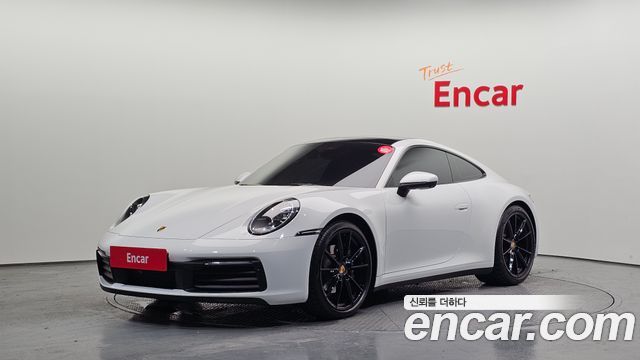 Porsche 911 (992) Carrera 4