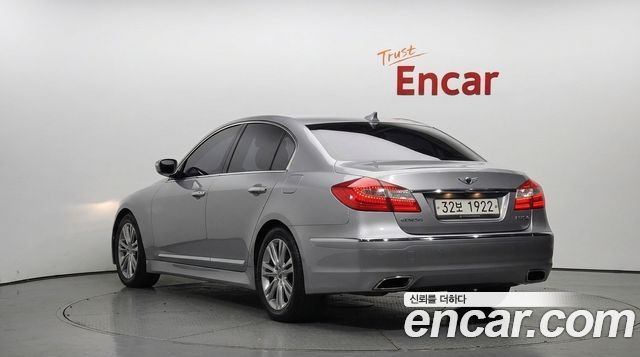 Hyundai Genesis BH 330 Luxury Standard 2012 — фото 2