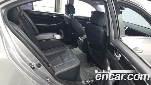 Hyundai Genesis BH 330 Luxury Standard 2012 — фото 12