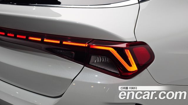 Kia K5 (III) 1.6 Turbo Signature 2020 — фото 23