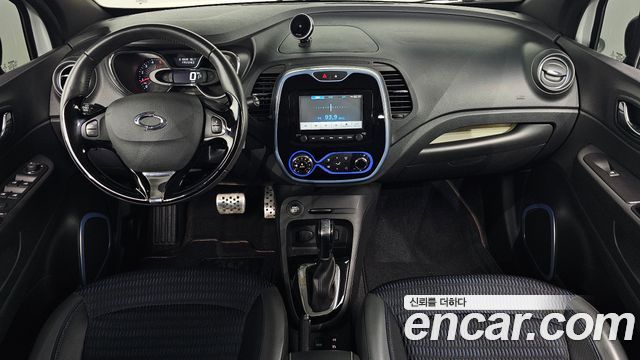 Renault Korea QM3 RE Signature 2017 — фото 7