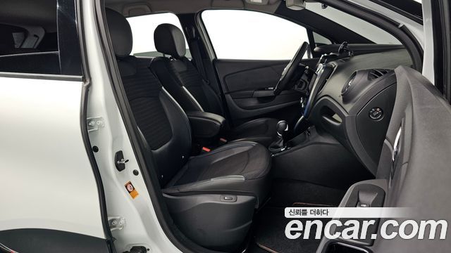 Renault Korea QM3 RE Signature 2017 — фото 11