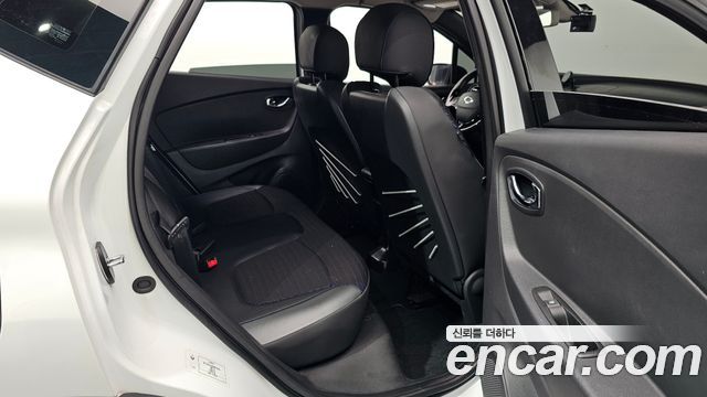 Renault Korea QM3 RE Signature 2017 — фото 12
