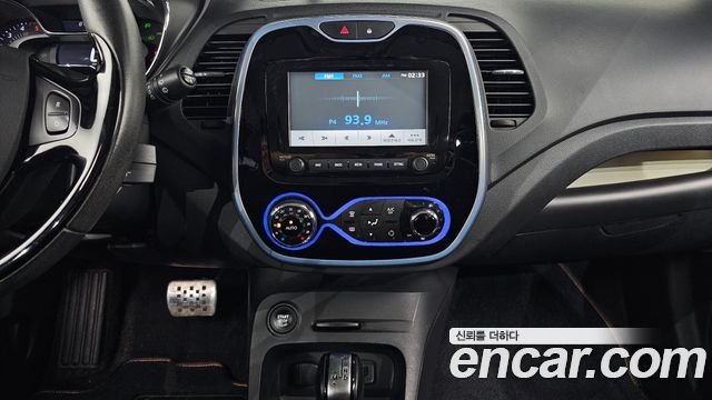 Renault Korea QM3 RE Signature 2017 — фото 14