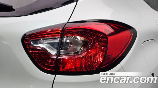 Renault Korea QM3 RE Signature 2017 — фото 23