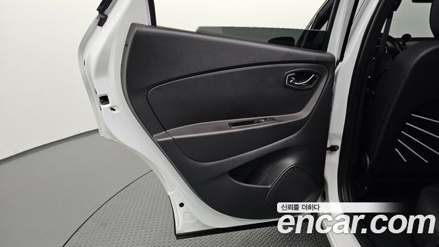 Renault Korea QM3 RE Signature 2017 — фото 25