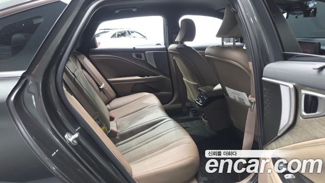 Kia K8 2.5 Gasoline 2WD Noblesse 2023 — фото 26