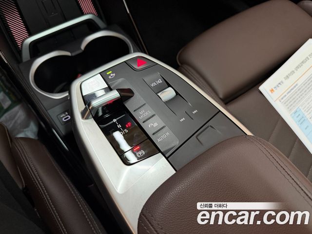 BMW X1 (U11) sDrive 20i M Sport 2023 — фото 16