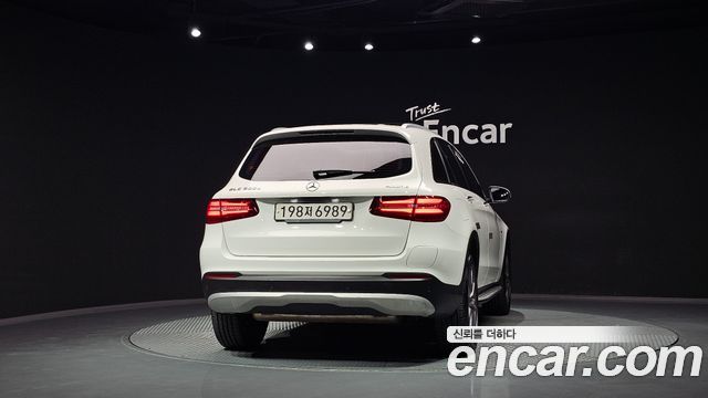 Mercedes-Benz GLC-Class (X253) GLC350e 4MATIC Premium 2019 — фото 4
