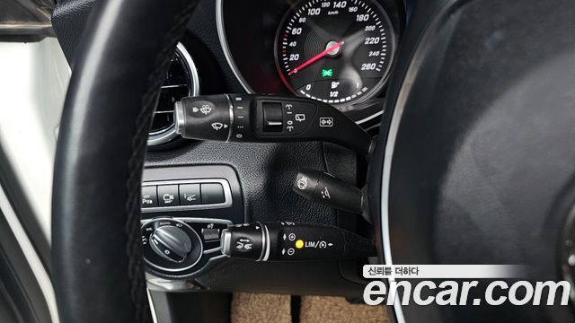 Mercedes-Benz GLC-Class (X253) GLC350e 4MATIC Premium 2019 — фото 17