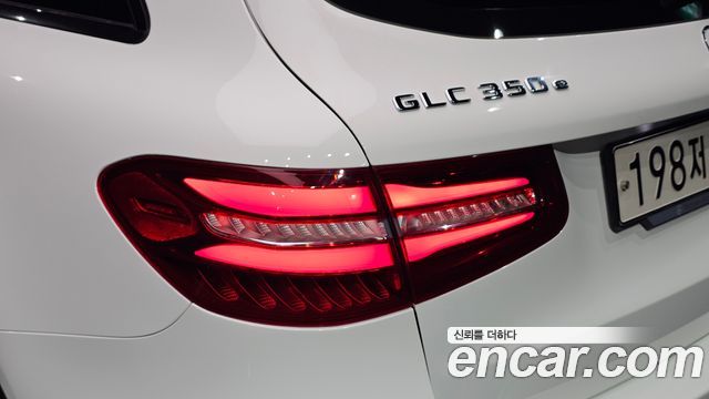 Mercedes-Benz GLC-Class (X253) GLC350e 4MATIC Premium 2019 — фото 23
