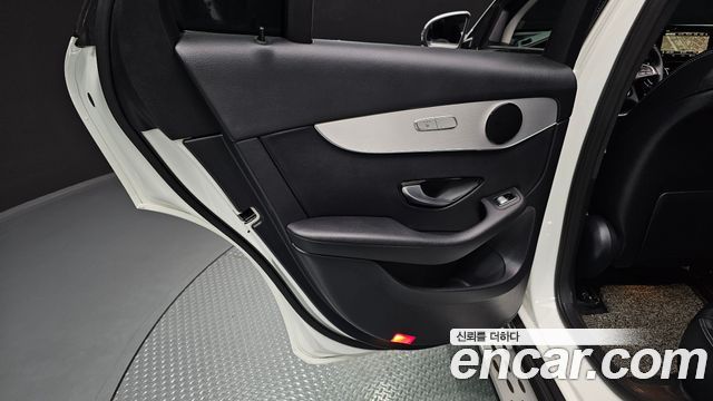 Mercedes-Benz GLC-Class (X253) GLC350e 4MATIC Premium 2019 — фото 25