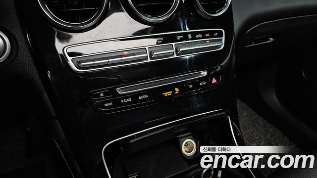 Mercedes-Benz GLC-Class (X253) GLC350e 4MATIC Premium 2019 — фото 27