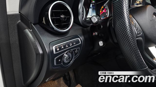 Mercedes-Benz GLC-Class (X253) GLC350e 4MATIC Premium 2019 — фото 31