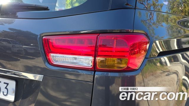 Kia Carnival 9-seater Prestige 2018 — фото 23