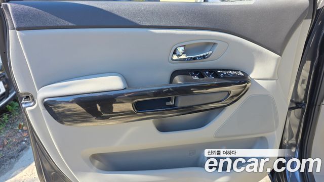 Kia Carnival 9-seater Prestige 2018 — фото 24