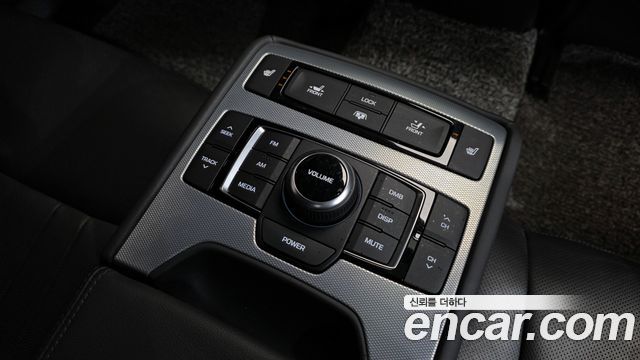 Genesis G80 3.3 GDI AWD Premium Luxury 2018 — фото 18