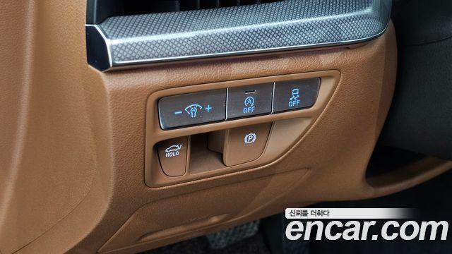 Genesis G80 (RG3) Gasoline 2.5 Turbo AWD 2022 — фото 27