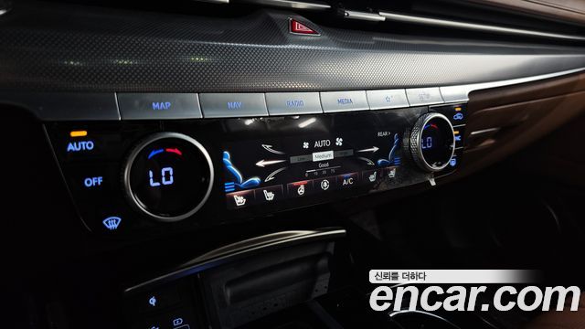 Genesis G80 (RG3) Gasoline 2.5 Turbo AWD 2022 — фото 32