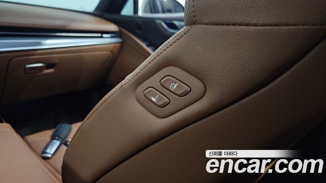 Genesis G80 (RG3) Gasoline 2.5 Turbo AWD 2022 — фото 36