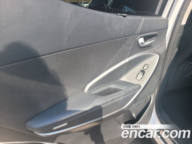 Hyundai Santa Fe (DM) Diesel(e-VGT) 2.0 4WD Exclusive Special 2015 — фото 7