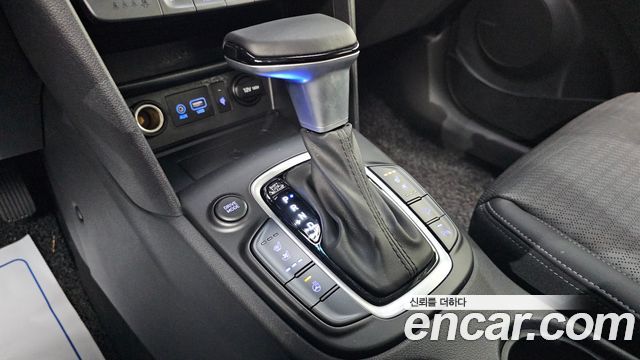 Hyundai Kona 1.6 Turbo 2WD Premium 2018 — фото 9