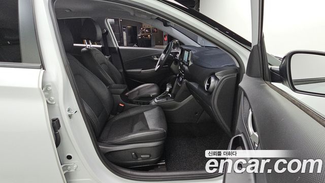 Hyundai Kona 1.6 Turbo 2WD Premium 2018 — фото 11