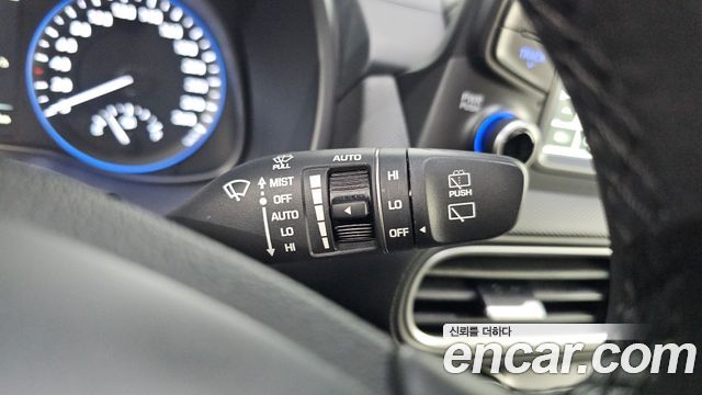 Hyundai Kona 1.6 Turbo 2WD Premium 2018 — фото 18