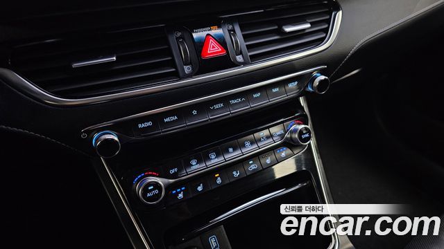 Hyundai Grandeur (IG) 2.4 Premium 2019 — фото 15