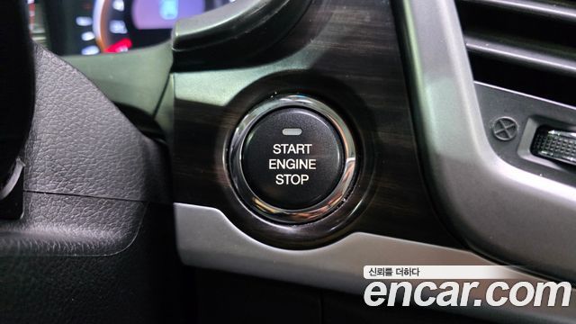 KG Mobility (SsangYong) Korando C 2.0 CVT 2WD Deluxe 2014 — фото 18