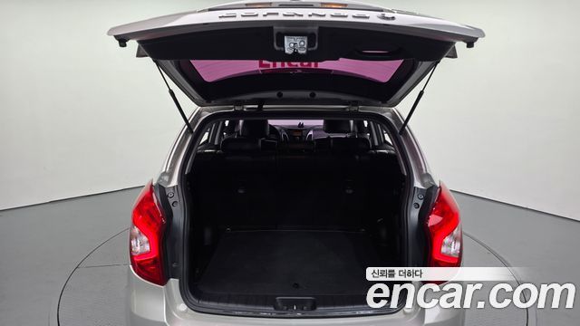 KG Mobility (SsangYong) Korando C 2.0 CVT 2WD Deluxe 2014 — фото 20