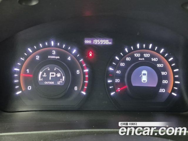 KG Mobility (SsangYong) Korando C 2.0 CVT 2WD Deluxe 2015 — фото 7