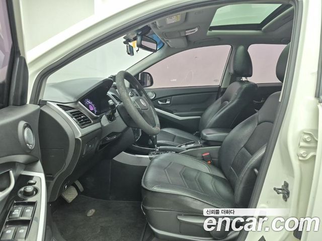 KG Mobility (SsangYong) Korando C 2.0 CVT 2WD Deluxe 2015 — фото 15