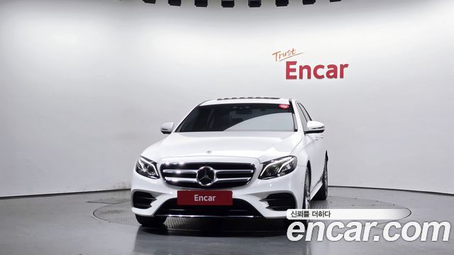 Mercedes-Benz E-Class (W213) E300 4MATIC AMG Line 2020 — фото 3