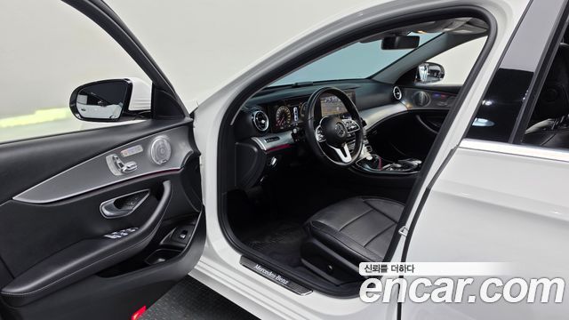 Mercedes-Benz E-Class (W213) E300 4MATIC AMG Line 2020 — фото 10