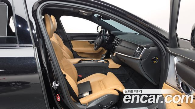 Volvo V90 Cross Country D5 PRO AWD 2017 — фото 11