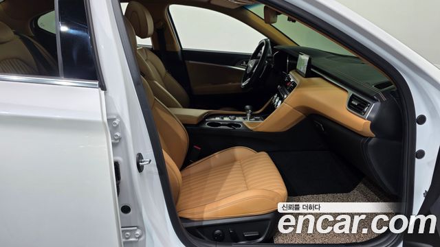 Genesis G70 Gasoline 2.0T 4WD 2022 — фото 11