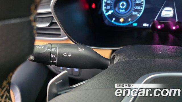 Genesis G70 Gasoline 2.0T 4WD 2022 — фото 38